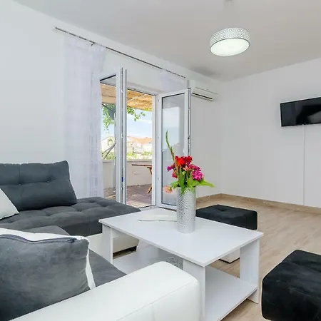 New With Romantic Sea View Near Dubrovnik דירה
